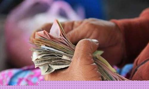普通人建议炒股吗(在手机上怎么炒股票)_https://www.jianghaiboli.com_黄金期货_第1张
